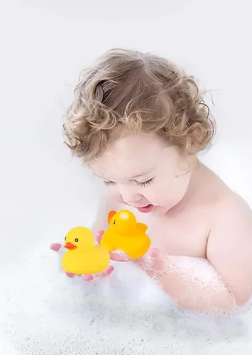 Vista 5 de Juguetes de pato de baño, 5 piezas de patos chirriantes familiares para baby shower, niños y niñas (familia de pato amarillo)