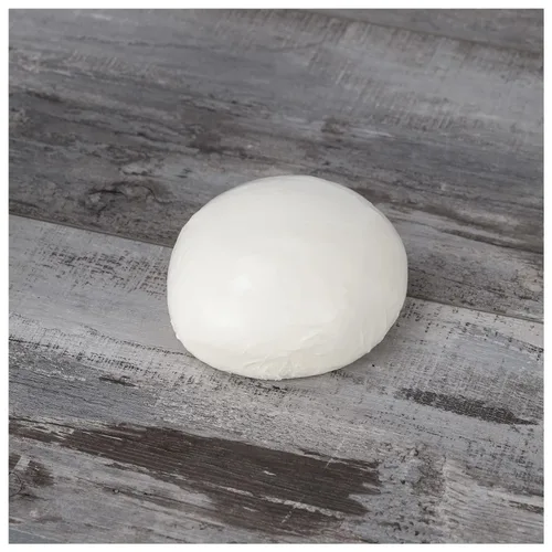Vista 2 de Mozzarella Fior di Latte - Queso italiano fresco, 8 onzas (paquete de 1) Hecho de leche de vaca, alto contenido de humedad, textura suave