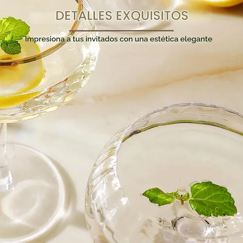 Vista 4 de Lysenn Juego de Copas Coupe de 4 - Copas de Martini Premium Sopladas a Mano - Perfectas para Cóctel y Champán – 8.45 oz, Transparentes