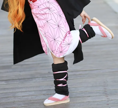 Vista 4 de Zueco japonés de anime masculino y femenino para juego de rol, zapatos y calcetines