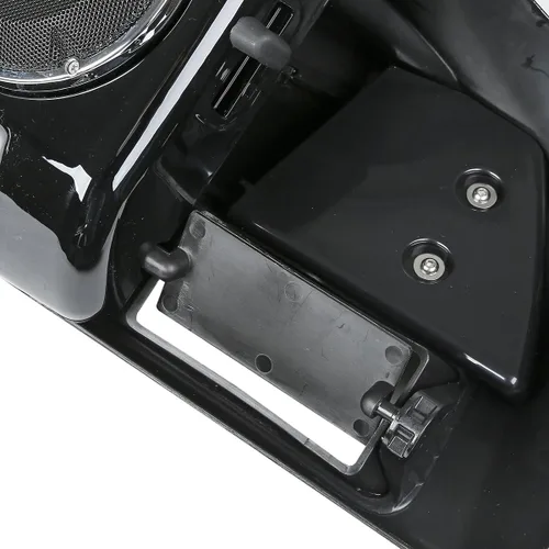 Vista 4 de XMT-MOTO Carenado inferior ventilado de pierna refrigerado por aire con altavoces y rejillas de 6.5 pulgadas para modelos Harley Touring Road King