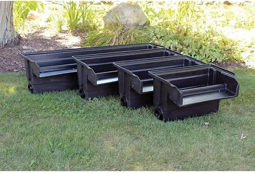 Vista 5 de EasyPro Pond Products El derrame de cascada CF12E Eco-Series de 12 pulgadas es ideal para las características de agua Just-A-Falls. Conecta