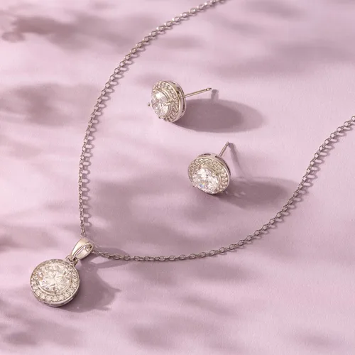 Vista 5 de Conjunto de joyas, plata esterlina, corte circular, zirconia cúbica, aretes con borde y collar con dije, 18 pulgadas.