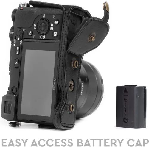 Vista 2 de MegaGear MG1014 Ever Ready Funda de cuero para cámara compatible con Sony Alpha A6500 (hasta 0.630-2.756 in) - Negro