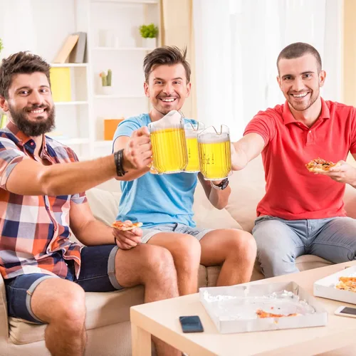 Vista 6 de Rtteri - Paquete de 16 jarras de plástico transparente de 32 onzas a granel, mini jarras de bebidas con asa y boquilla para agua, cerveza, limonada