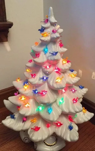 Vista 3 de Creative Hobbies® Luces de repuesto para árbol de cerámica, adornos de paloma de pájaro, multicolor, paquete de 100 piezas