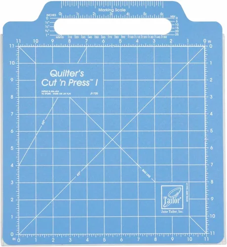 Vista 2 de June Tailor Quilter's Cut'n Press