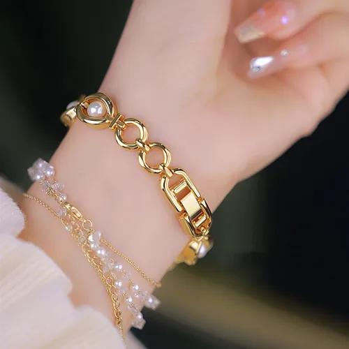 Vista 7 de BESTKANG Elegante reloj de pulsera vintage dorado para mujer, reloj de cuarzo con esfera ovalada, reloj de pulsera impermeable para mujer