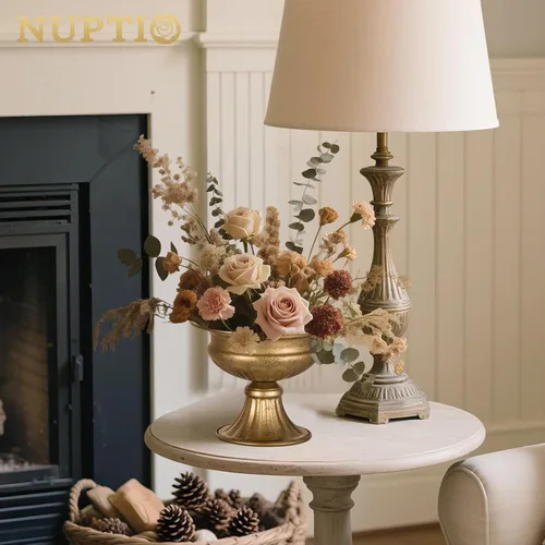 Vista 3 de NUPTIO Jarrones de oro envejecido para centros de mesa: 2 piezas de jarrones pequeños de compota para flores - Decoración de cuenco de pedestal