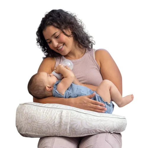 Vista 7 de Boppy Uplift Funda de Almohada de Lactancia - Funda de Almohada de Lactancia y Biberón de Microfibra Suave y Lavable con Cinturón