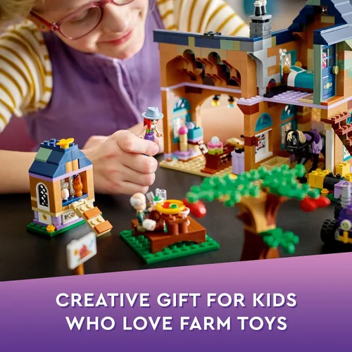 Vista 7 de LEGO Friends 41721 - Juego de casa de granja orgánica con caballo de juguete, estable, tractor y remolque, más figuras de animales, para niños