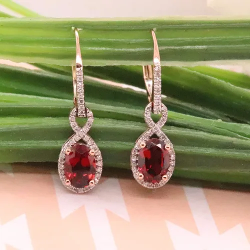 Vista 4 de Dazzlingrock Collection - Pendientes colgantes para mujer diseño de infinito color oro rosa