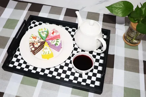 Vista 6 de MCBZ Bandeja decorativa para mesa de centro de sala de estar, bandeja de servicio de alimentos, bandeja otomana de cuero, con asas de metal de 16.5