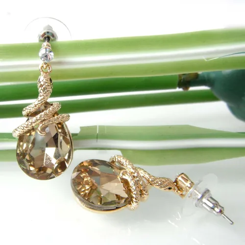 Vista 72 de Navachi Pendientes colgantes de gota de serpiente con forma de pera multicolor de cristal chapado en oro de 18 quilates
