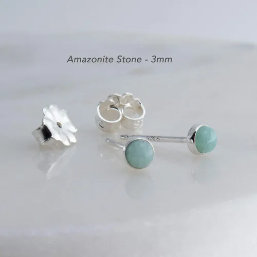 Vista 53 de Aretes pequeños de plata de ley para cartílago, tragus, hélix, múltiples piercings hipoalergénicos, piedra natal para mujer, juego de bisel