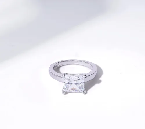Vista 4 de Anillo de compromiso de plata esterlina platinada con circonita talla princesa de Swarovski., platino-bañado-plata, 6, Platino (Platinum-plated)