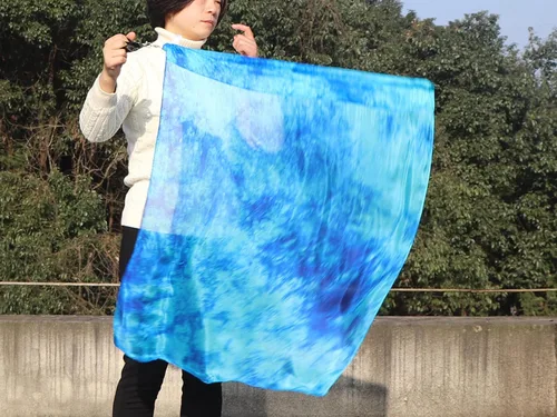 Vista 4 de Winged Sirenny Bandera de seda giratoria fluida de 32 pulgadas, pancarta de adoración profética de adoración de adoración y danza de adoración, Luna