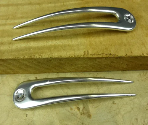 Vista 4 de (2) Aluminio anodizado de dos puntas curvadas 4.5 "horquilla de pelo Pick Pic (plata)