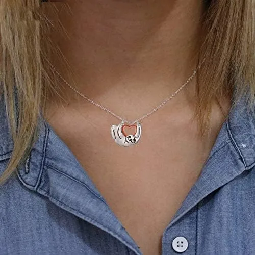 Vista 5 de Long tiantian Collar de perezoso de plata para niñas, lindos regalos de perezoso de animales, perezoso de peluche, colgante de corazón, joyería