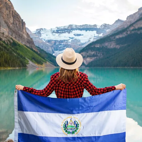 Vista 5 de Anley EverStrong Series Bandera de El Salvador de 3 x 5 pies Heavy Duty - Rayas bordadas y cosidas - 4 filas de puntadas de seguridad - Banderas