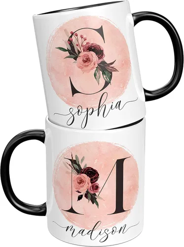 Vista 2 de Taza de café personalizada con letra inicial de nombre, doble cara, color negro, de 11 o 15 onzas, taza de cerámica personalizada, regalos