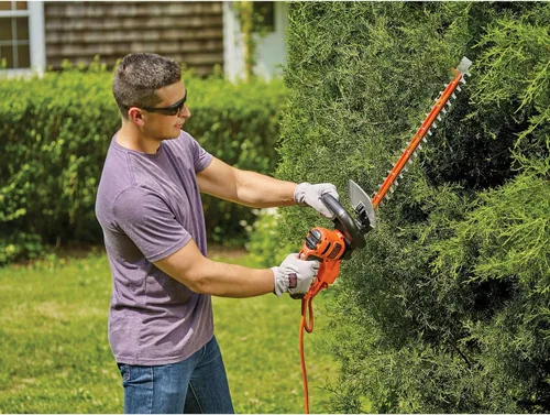 Vista 10 de BLACK+DECKER Cortasetos con sierra, 20 pulgadas, con cable (BEHTS300)