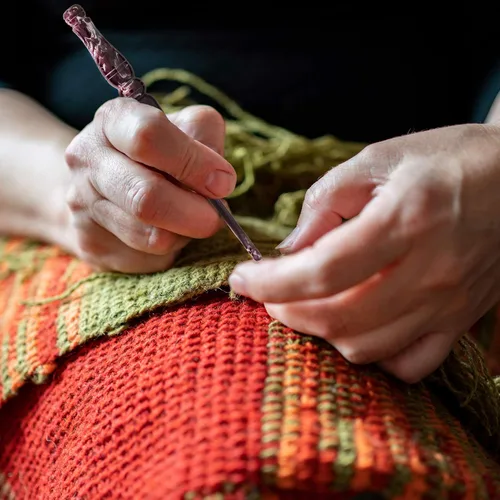 Vista 4 de Divit Shilp Ganchos de ganchillo con mango ergonómico Beta Aguja de tejer hecha a mano de resina de 7 pulgadas, tejido de hilo para manualidades