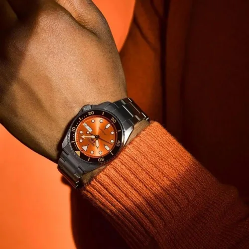 Vista 4 de SEIKO Reloj deportivo automático para hombre con esfera naranja SRPK35K1