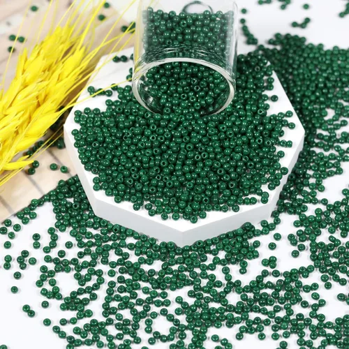 Vista 2 de Bala&Fillic Tamaño casi uniforme Cuentas de semillas redondas de color verde ejército de 2 mm Aproximadamente 10000 piezas/110 gramos en caja