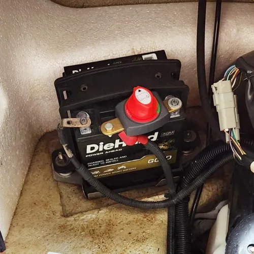 Vista 4 de Ampper Interruptor de Desconexión de Batería de Poste Lateral 12V - 48V, Interruptor de Batería Marina Desconectar Corte de Energía para Automóvil