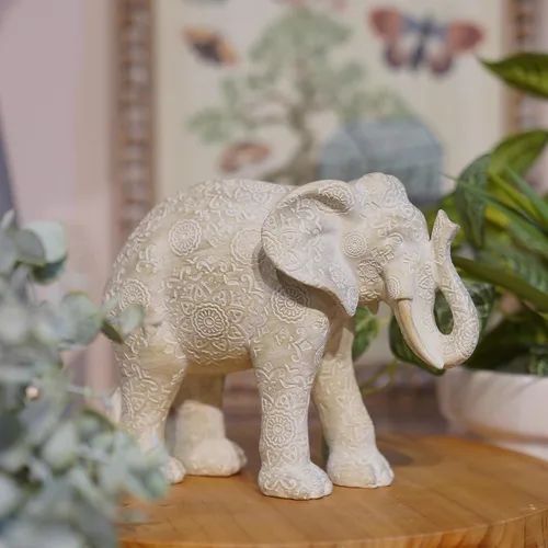 Vista 4 de Guichifun Estatuas de Elefante Decorativas Figuras Coleccionables - Decoración de Elefante Bohemio de Resina Crema Hecho a Mano Trae Buena Suerte