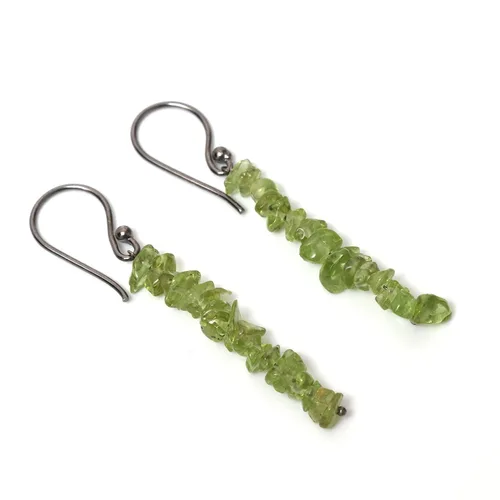 Vista 2 de Natural Peridot Chips Crystal Earring, August Birthstone Jewelry Healing Crystals Gemstone Jewelry (Peridot)