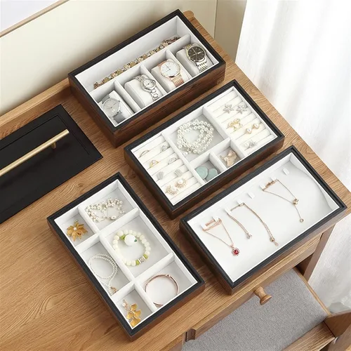 Vista 5 de Caja organizadora de joyas de viaje, organizador de joyas para mujeres y niñas, madera con mango de metal, estuche de joyería portátil