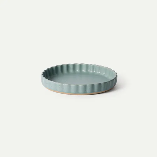 Vista 9 de MORA Molde de cerámica para tartas, fuente grande de porcelana de 9.5 pulgadas para tartas, quiche, pastel, flan, etc. Borde acanalado con volantes