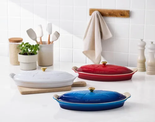 Vista 9 de Le Creuset - Horno para pescado Heritage, cerámica, 1,6 L, rojo