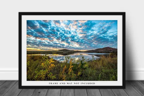 Vista 3 de Impresión de fotografía de paisaje (sin marco) Imagen del cielo escénico sobre el lago al atardecer en la noche de otoño en las montañas Wichita