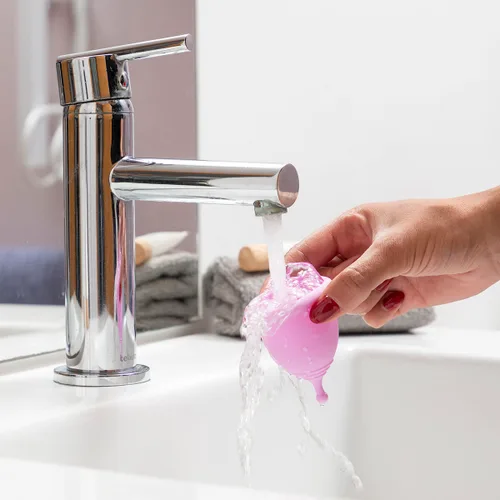 Vista 9 de Copa Menstrual con Accesorios Kuppy InnovaGoods