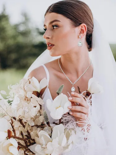 Vista 5 de Long tiantian Juego de joyas nupciales para boda, baile de graduación, collar de estrangulador de cristal brillante para novia, dama de honor, juego
