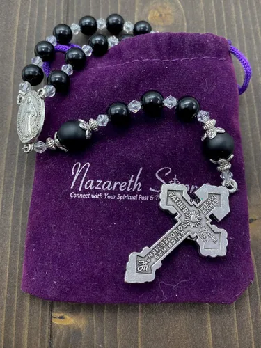 Vista 7 de Nazareth Store Rosario de cuentas de ágata negra de 0315in con forma de rosario anudado mate medalla milagrosa y cruz de perdón 20 pulgadas Piedra