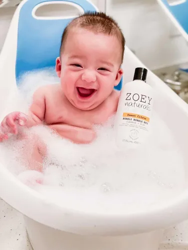 Vista 2 de Zoey Naturals - Baño de burbujas de cítricos dulces para niños y bebés, jabón orgánico sin lágrimas, no tóxico para niños con aloe hidratante