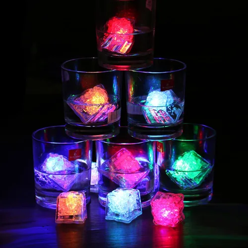 Vista 9 de ENUOLI Cubos de hielo iluminados para bebidas, 12 PCS Cubos de hielo de acrílico LED impermeables intermitentes multicolor brillantes reutilizables