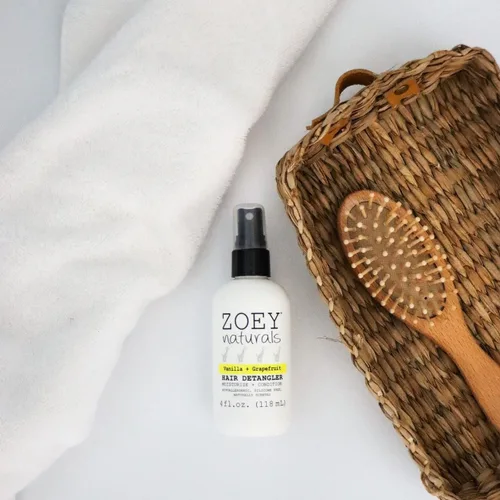 Vista 4 de Zoey Naturals - Spray desenredante de cabello de vainilla y pomelo para niños, hidrata el cuero cabelludo y combate los enredos y el cabello seco