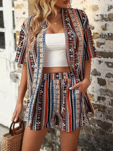 Vista 3 de GORGLITTER Conjunto de 2 piezas para mujer, camisa y pantalones cortos con estampado geográfico