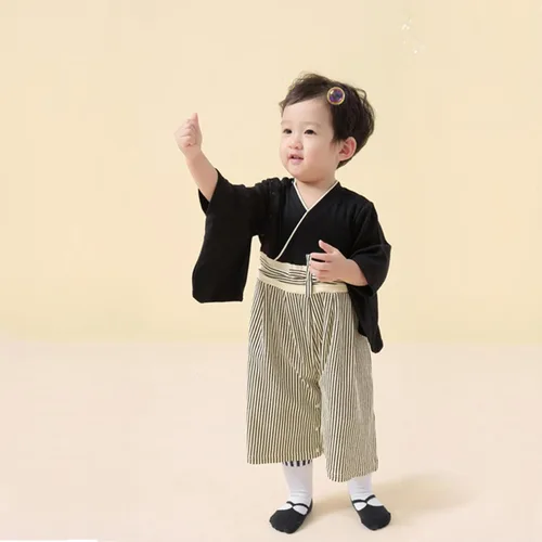 Vista 4 de CRFASIBE Mono para bebé, kimono japonés, de algodón, para niñas, estilo japonés, con 2 pares de calcetines