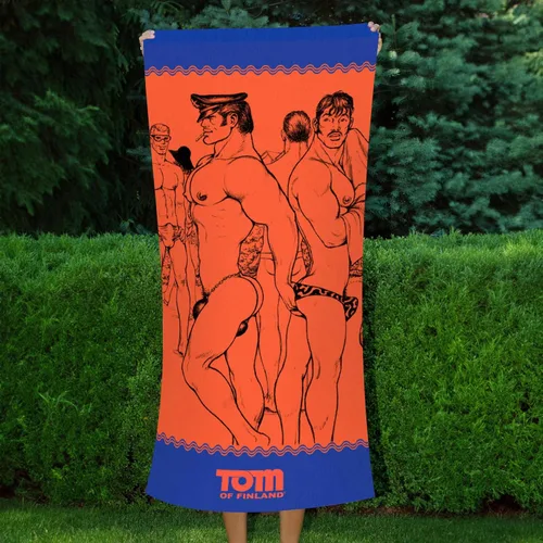 Vista 5 de Tom of Finland Toalla de playa de lujo (Gay)