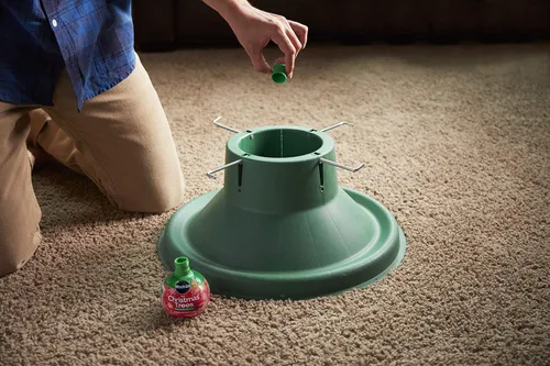 Vista 8 de Miracle-Gro para árboles de Navidad, alimento vegetal, hidrata los árboles y mantiene los árboles de Navidad verdes durante toda la temporada