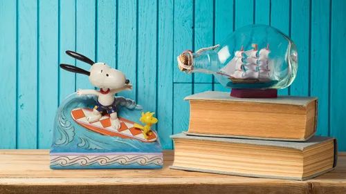 Vista 2 de Enesco Jim Shore Peanuts Snoopy and Woodstock - Figura de surf, 5.5 pulgadas, multicolor