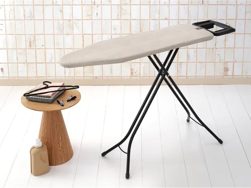 Vista 6 de Brabantia Tabla de planchar cómoda con soporte para plancha de vapor sólido Mediano (talla B) Funda gris mezclilla de comercio justo Altura