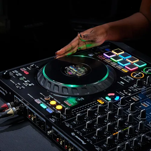 Vista 11 de Pioneer DJ DDJ-FLX10 Edición Limitada - Controlador DJ de 4 canales para Rekordbox & Serato - Negro