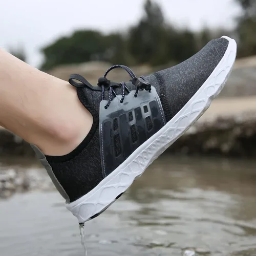 Vista 6 de Whatseaso Zapatos acuáticos para mujeres y hombres, ligeros, de secado rápido, para playa, adultos, zapatos deportivos para natación, surf, piscina